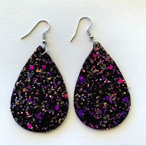 ‼️5/$20 Faux Leather Dangle earrings